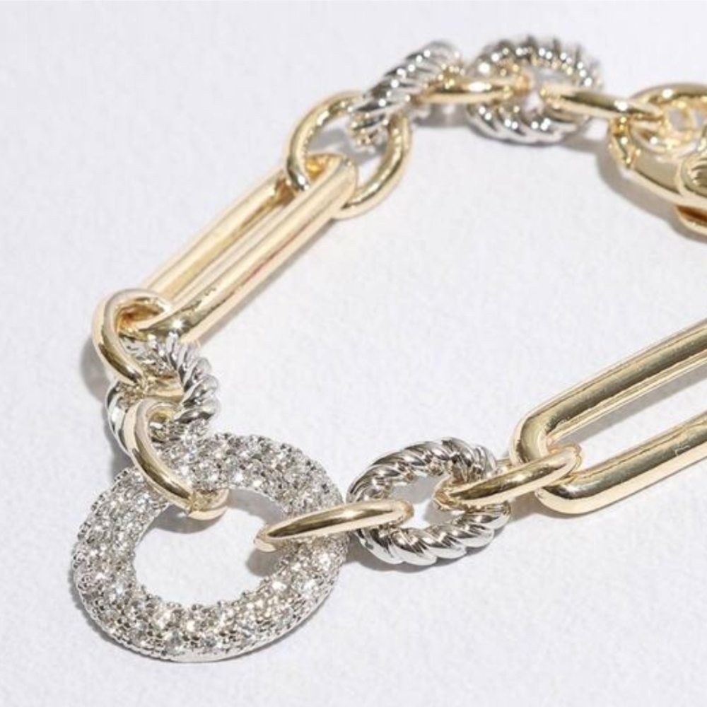 Multi-Toned Chunky Bracelet With Pave Circle 6.75 - Picture 5 of 6